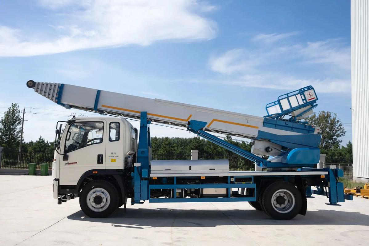 高青县云梯上料车租赁费用