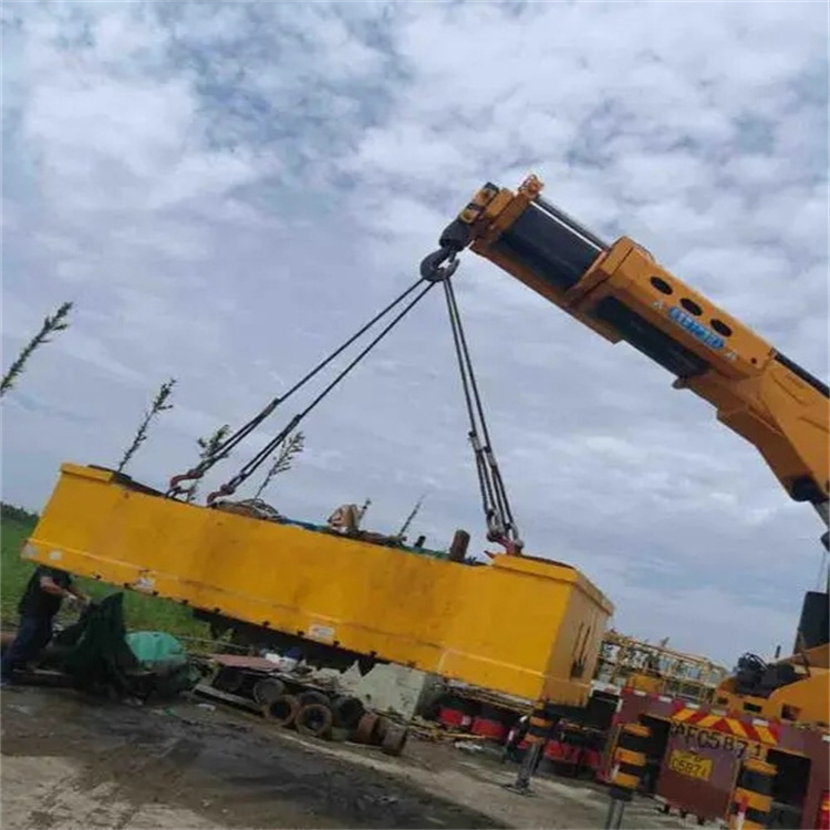 高青县随车吊吊集装箱怎么吊